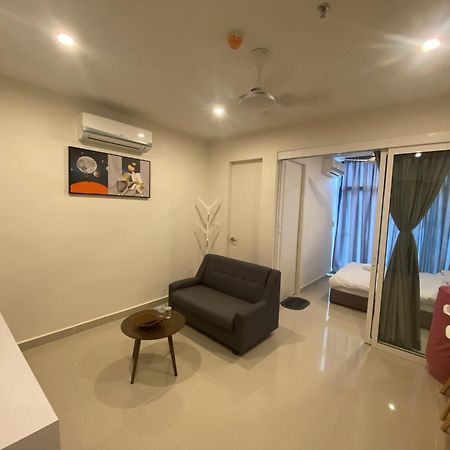 Kota Kinabalu City The Shore - Lucky 7 Homestay المظهر الخارجي الصورة