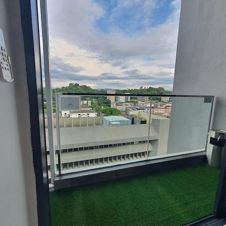 Kota Kinabalu City The Shore - Lucky 7 Homestay المظهر الخارجي الصورة