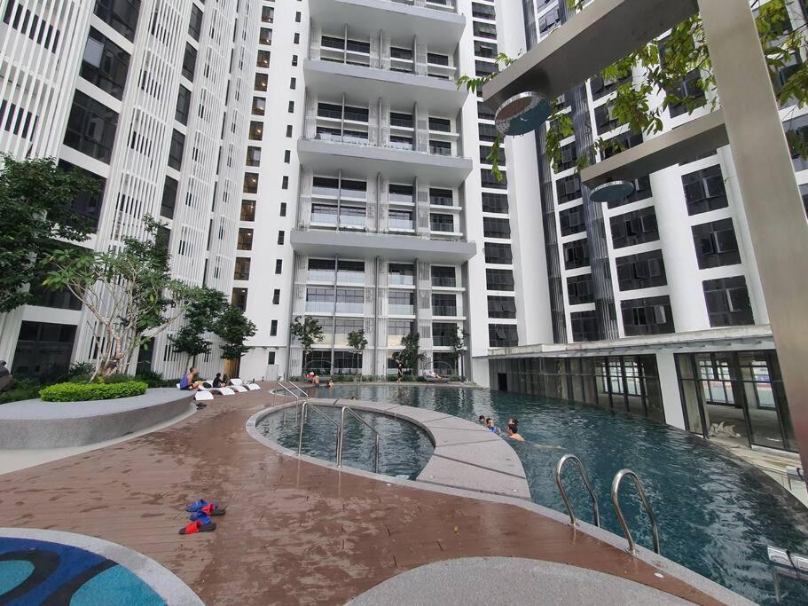 Kota Kinabalu City The Shore - Lucky 7 Homestay المظهر الخارجي الصورة